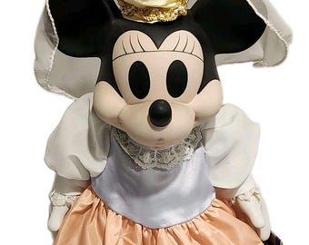 Disney Minnie Mouse Musical 15" Figurine Porcelain Doll Brave Little Tailor