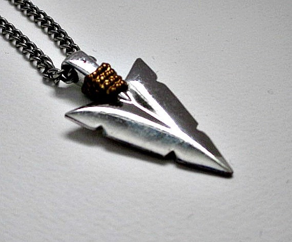 Avon arrowhead necklace deals