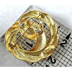 Vintage Swirly Goldtone Statement Brooch Pin Signed Costume Jewelry Unreadable image 4