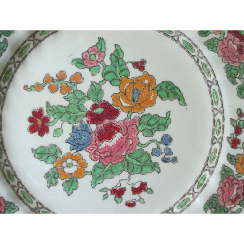 2 Vintage Royal Doulton The Cavendish Luncheon Plates English Replacement Floral Dinnerware Tableware Cottage Home Decor image 3