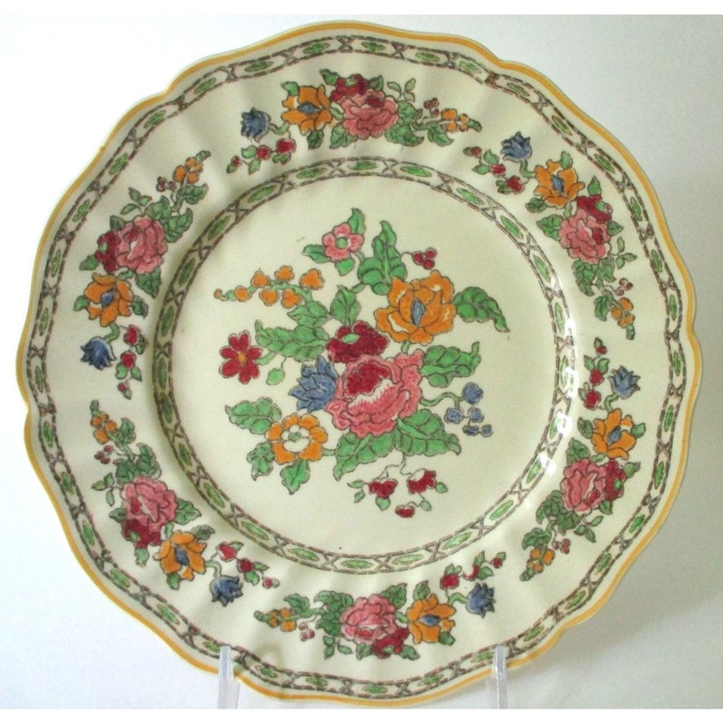 2 Vintage Royal Doulton The Cavendish Luncheon Plates English Replacement Floral Dinnerware Tableware Cottage Home Decor image 2