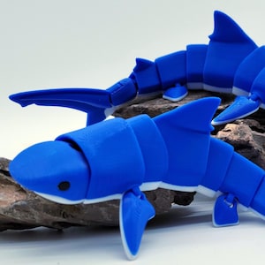 3D Printed Blue Mako Shark Fidget Toy - Marine Biology Gift and Collectible Figurine