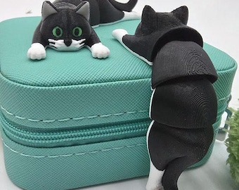 Tuxedo Cat Flexible Fidget Toy - Unique 3D Printed Miniature Gift for Feline Lovers