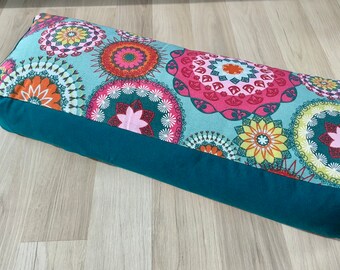 Suzy's Yoga Bolster: Yoga cushion in mandala design (blue)