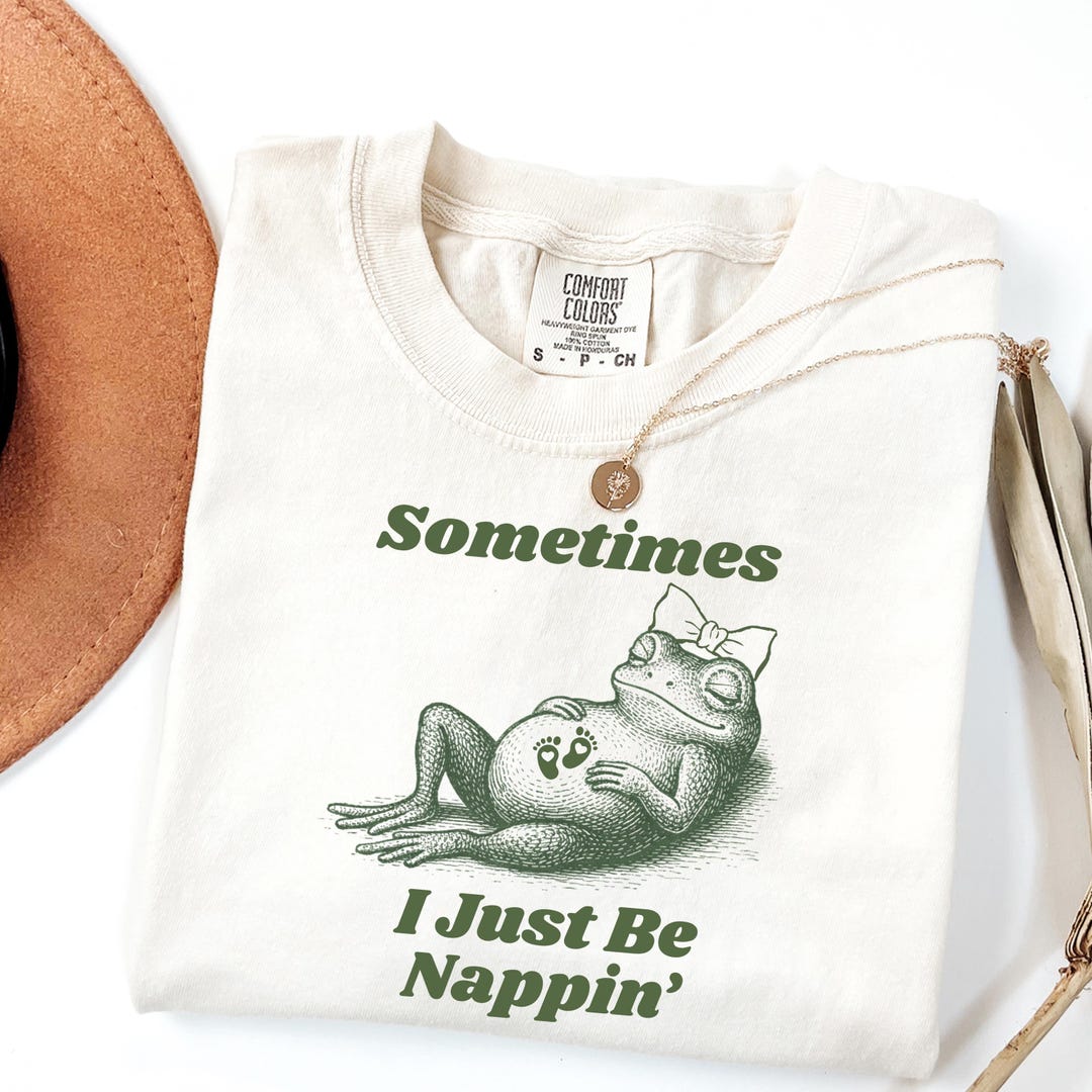 Comfort Colors Pregnancy Frog T-shirt: Funny New Mom to Be Gift Tshirt ...