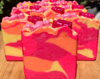 HAWAIIAN PIKAKE Artisan Soap - TROPICAL Escape Series