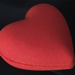 Large BLEEDING HEART Blood Red Bath Bombs, You Choose the Fragrance image 3