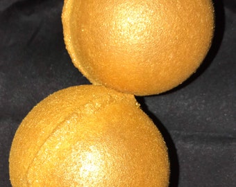 Large Gold Glitter, Santal Vanilla Bath Bombs , fizzy, shimmering, sparkle