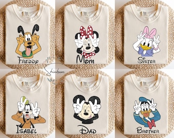 Gepersonaliseerd Disney-shirt voor familieuitje | Aangepaste naam Mickey and Friends-T-shirt | Bijpassende vakantieshirts