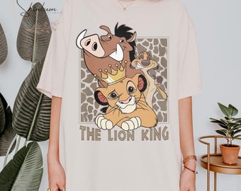 Camiseta Hakuna Matata / Camiseta vintage de los 90 del Rey León / Camisetas de Disney con colores cómodos para vacaciones familiares / Camisetas del Reino Animal