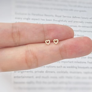 Extra Tiny Hollow-out Heat Studs, Gold Plated 925 Silver Dainty Heart Earrings, Pretty Tiny Studs, Heart Studs, Helix Studs, SGE211