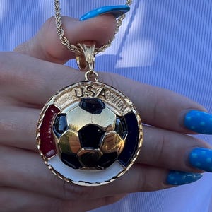 USA Soccer Medallion Necklace, Large Team USA Pendant, World Cup 2026, Mens Gold USMNT Statement Chain, American Soccer Fan Gift image 2
