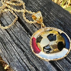USA Soccer Medallion Necklace, Large Team USA Pendant, World Cup 2026, Mens Gold USMNT Statement Chain, American Soccer Fan Gift image 10