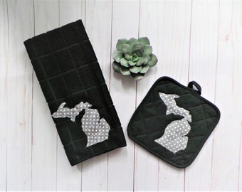 YOUR State Potholder and Towel Set: Polka Dot Kitchen Decor