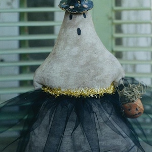 Primitive Halloween Ghost  Pattern EPattern PDF  JOL Pumpkin Paperclay Clay  Bucket, Folk Art Folkart Hickety Pickety AS51