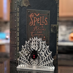 Drei Laser-Cut Spinnennetz Serviettenhalter & Kürbis - Moderne Halloween Dekoration