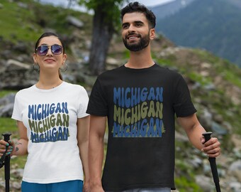Camiseta de Michigan/Unisex/Península Superior/Aire libre/Día de la Madre/Día del Padre/Regalo/Donde se encuentran el azul y el verde/Northern Pine Mercantile Co