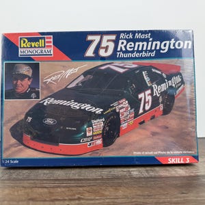 Revell Monogram Rick Mast #75 Thunderbird Model Kit – 1997 NASCAR 1/24 Scale Sealed Vintage Car