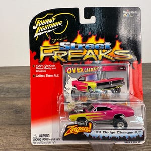 Johnny Lightning Street Freaks &#39;69 Dodge Charger R/T Overcharged 1:64 Die-Cast Muscle Car Zingers Collectible Mopar