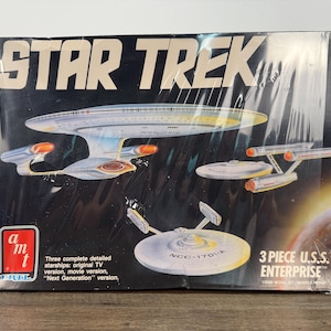 Star Trek USS Enterprise 3-Piece Model Kit – AMT ERTL 1988 Sealed 1/2500 Scale Sci-Fi Starship Set