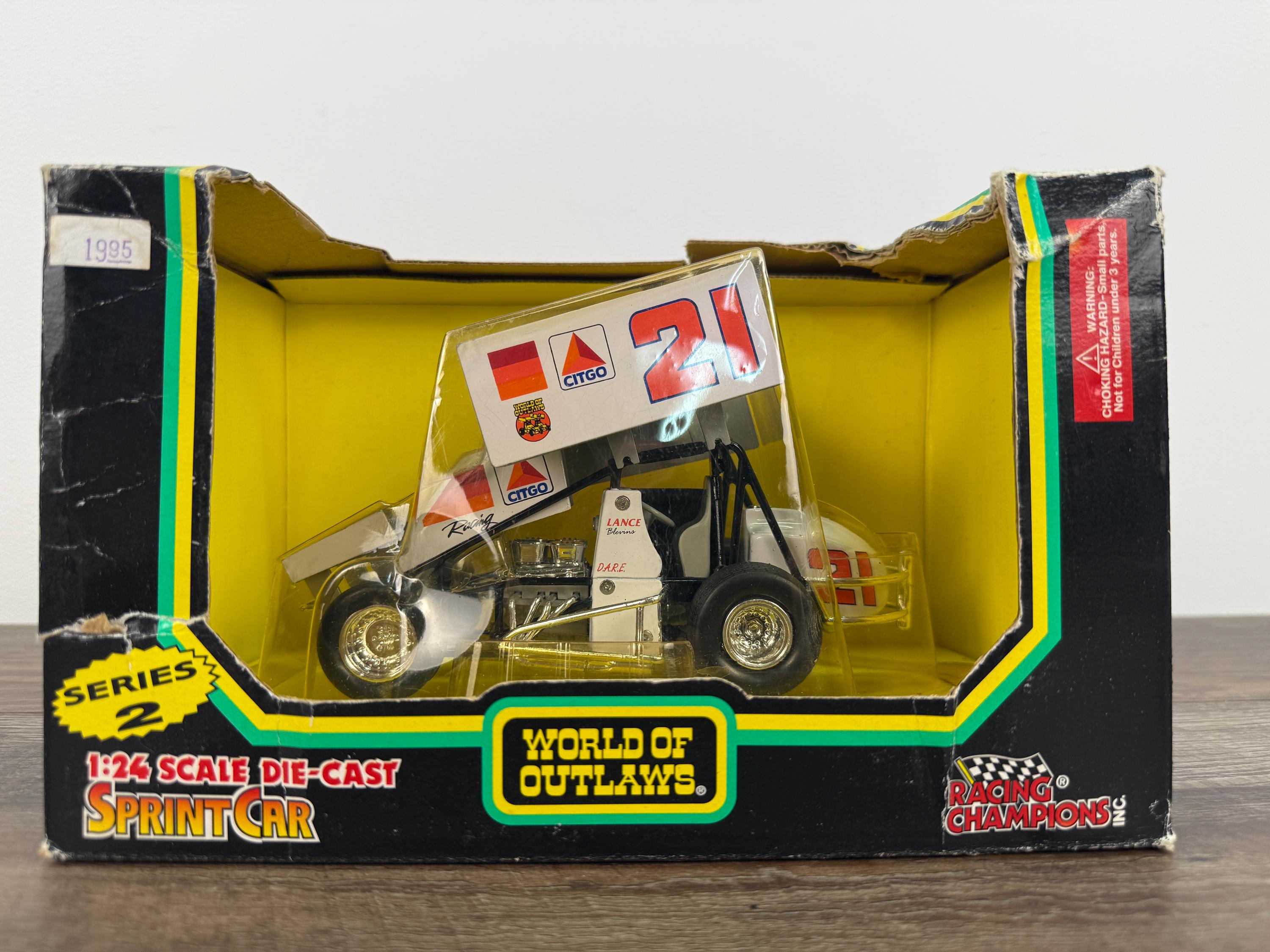 Racing Champions Sprint Car: 1/24 Scale World of Outlaws Die Cast 