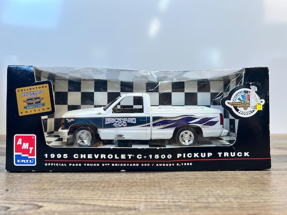 Chevy C-1500 Pickup 1995 Truck Brickyard 400 Official Pace Truck