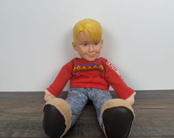 Vintage 1991 Home Alone Talking Kevin Doll   18&quot; Pull String Figure  Not Working  Display Only   Classic Movie Collectible