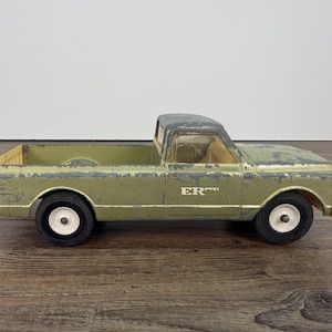 1967 GMC Pickup Truck Diecast by Ertl | Vintage 1970s Collectible Model  Classic Farm Truck Retro GMC