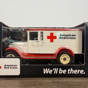 1927 Graham Brothers Ambulance – American Red Cross Vintage Die Cast Truck – Collectible Emergency Vehicle