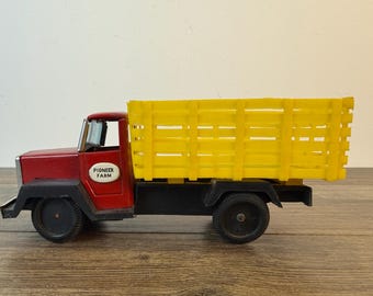 Vintage Bandai Triumph TR3 Red Battery Operated 8