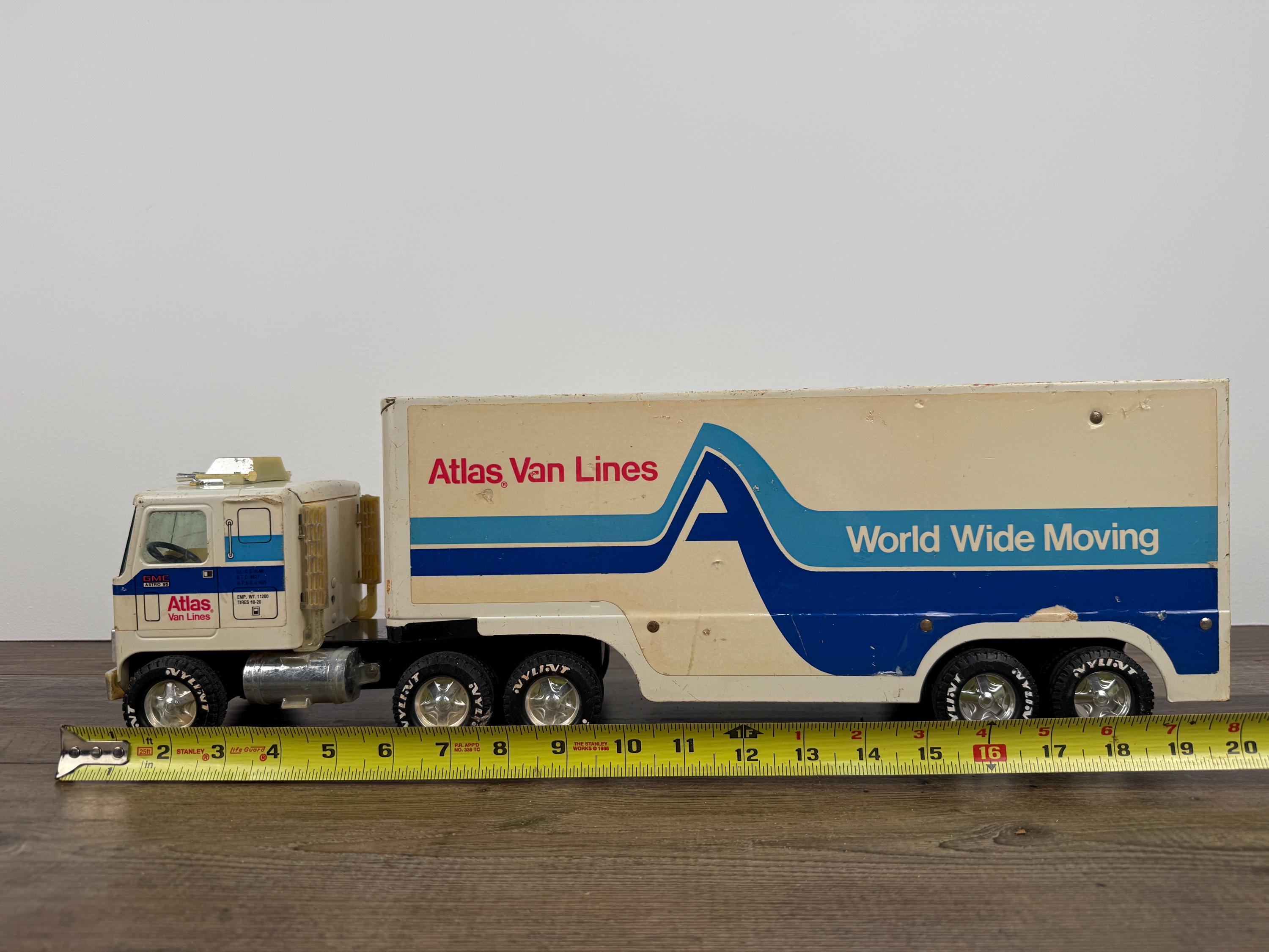 Camion Ancien Majorette Atlas Van Lines - Tête Volvo - Échelle 1/100 - Modèle D'Occasion
