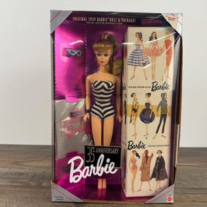 1993 Barbie 35th Anniversary Original 1959 Reproduction Doll – Special Edition Vintage Mattel Collector Barbie with Swimsuit