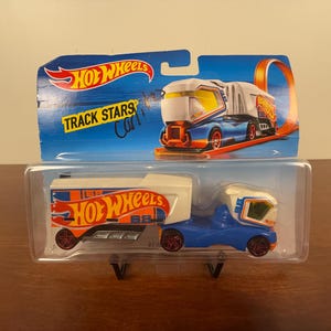 Hot Wheels Haulers Aero Blast Track Stars Truck Collectible Die Cast