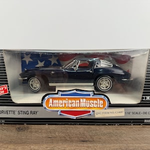 1963 Corvette Sting Ray Diecast Car 1:18 ERTL American Muscle  Collector’s Edition Model Classic Chevy Display Car