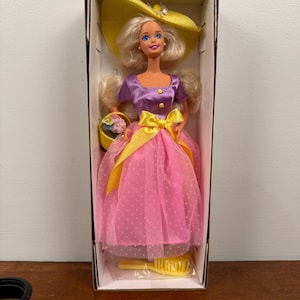 Vintage 1995 Spring Blossom Barbie - Avon Exclusive Special Edition