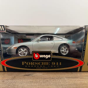 Bburago 1997 Porsche 911 Carrera Die Cast 1:18 Scale – Vintage Sports Car Model – Collectible Porsche Diecast