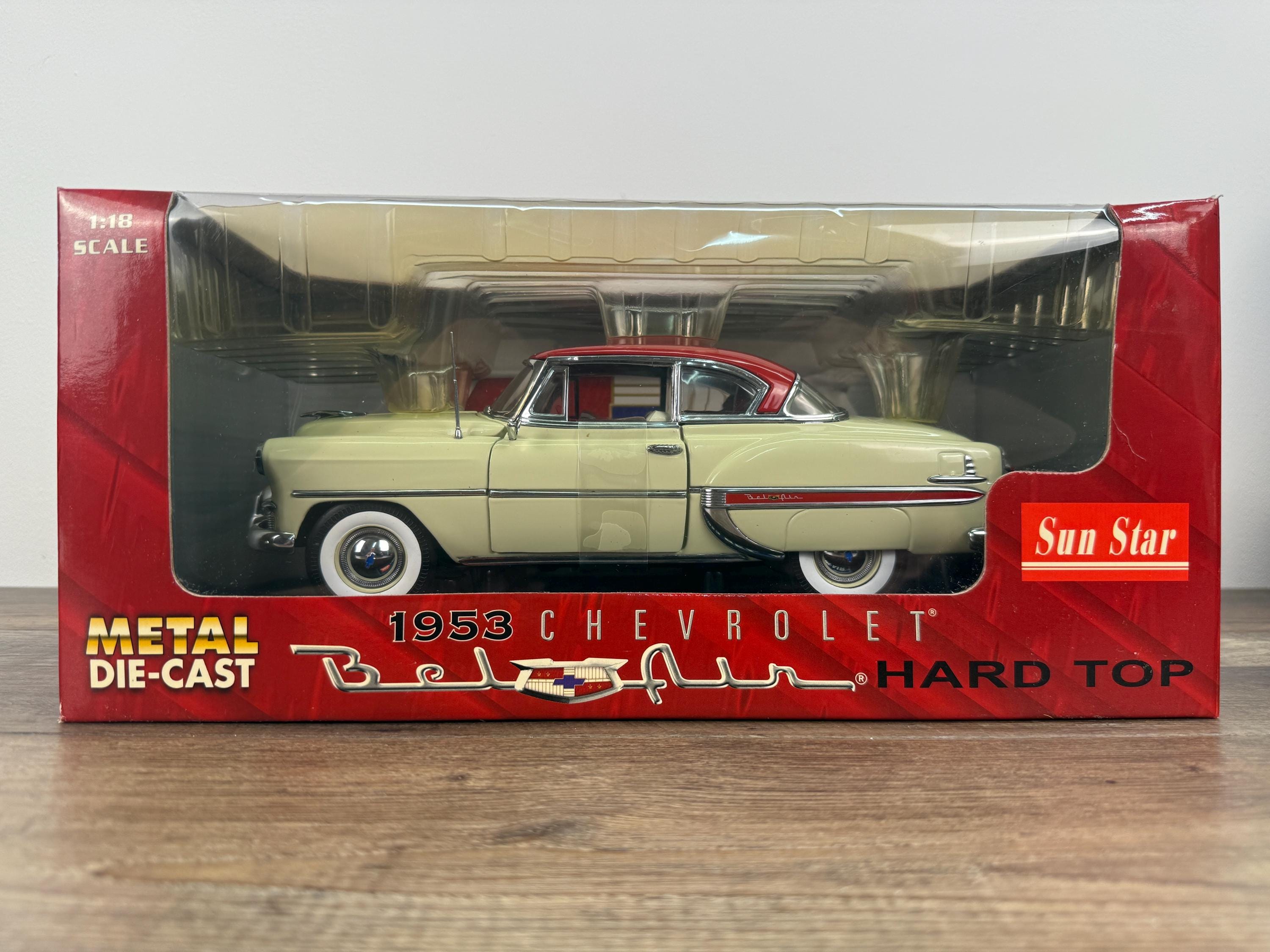 ベルエア 　 1/18　　ミニカーセット Amazon.co.jp: ミニカー アメ車 1/18 シボレー ベルエア SUN