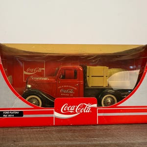 1936 Ford Coca-Cola Die-Cast Truck: Vintage Collectible Delivery Vehicle