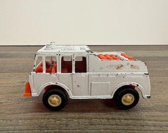 Vintage Tootsie Toy White Die Cast Emergency Truck (3 3/4 Inches)