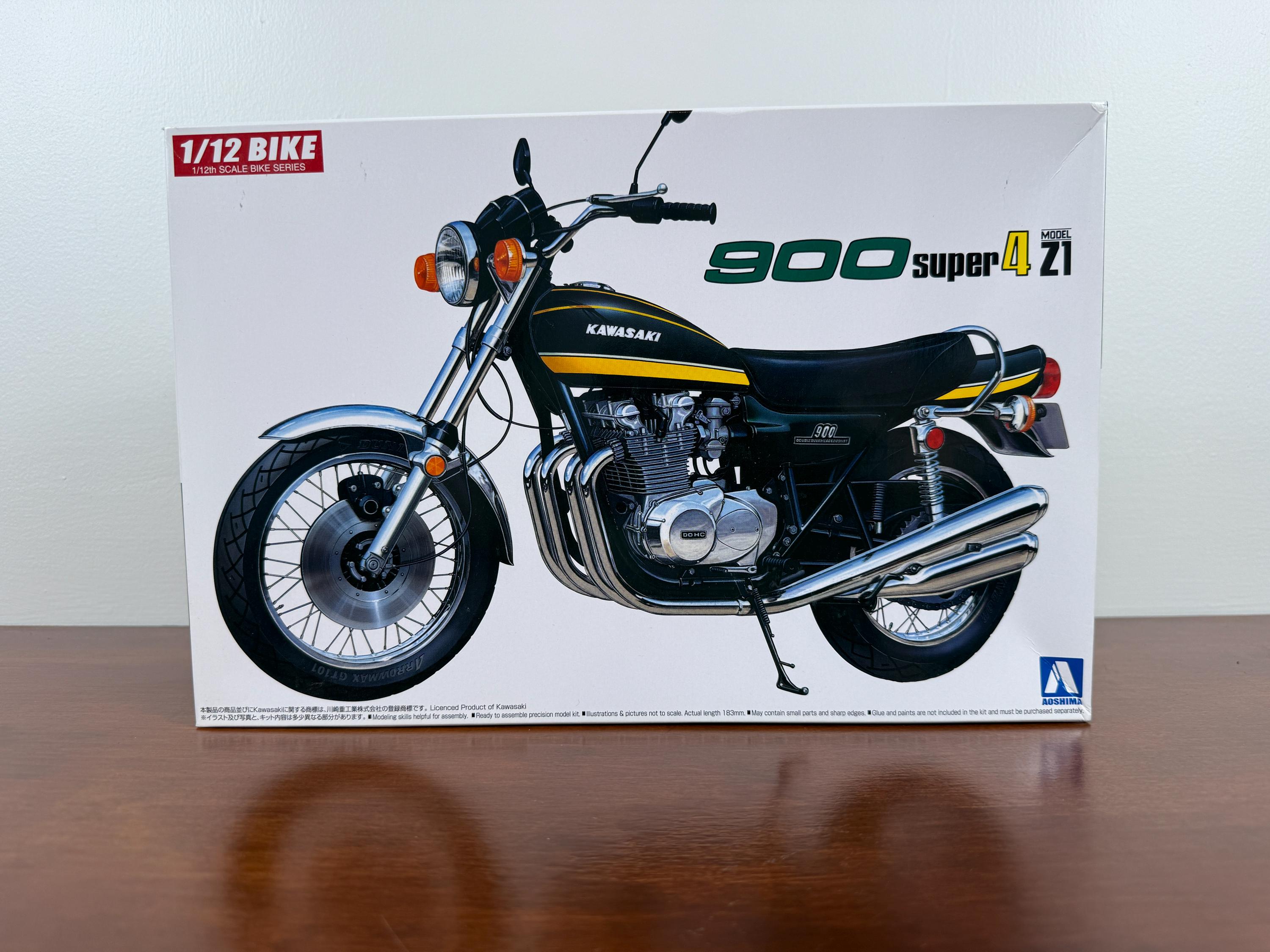 アオシマ Kawasaki 900super4 Z1 1/12スケール 1/12 カワサキ Z1 900 SUPER4 '73 カスタムパーツ付き｜株式会社