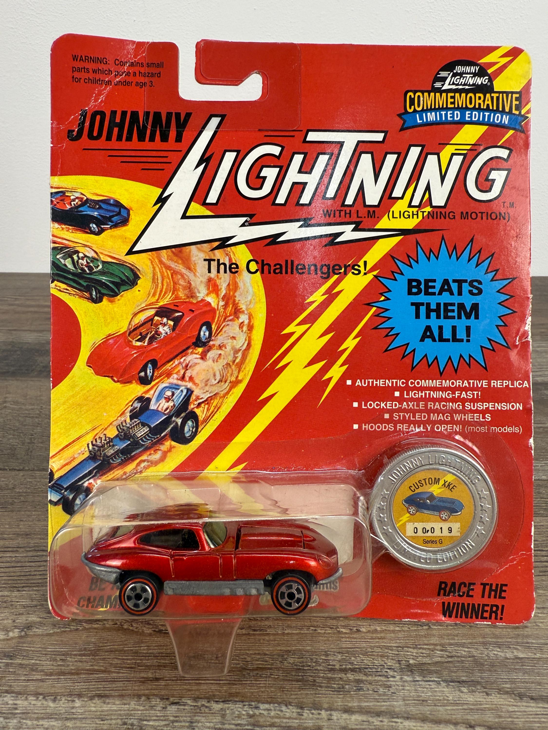 Johnny Lightning Muscle Cars Custom XKE the Challengers