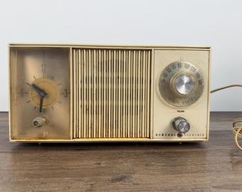 Vintage 1960s General Electric Alarm Clock – Retro MCM Electric Clock – For Parts or Repair – Mid Century Decor – GE Clock USA
