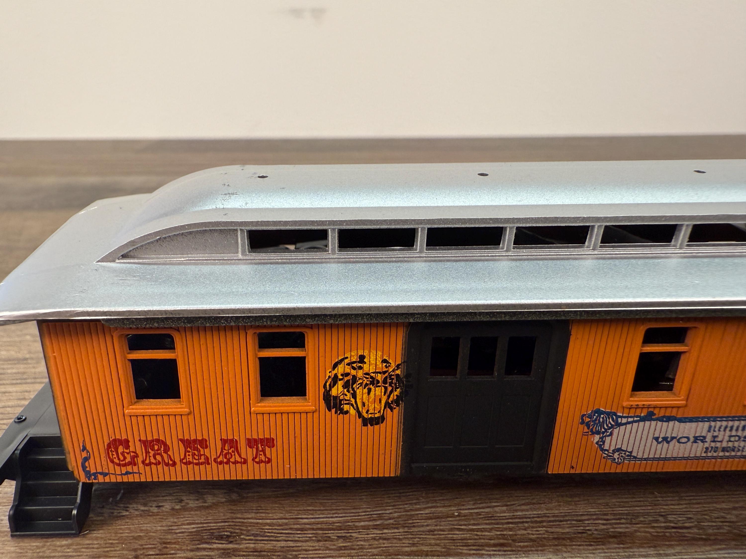 HO Scale Roundhouse 50' Baggage Car – Ringling Bros Circus Model