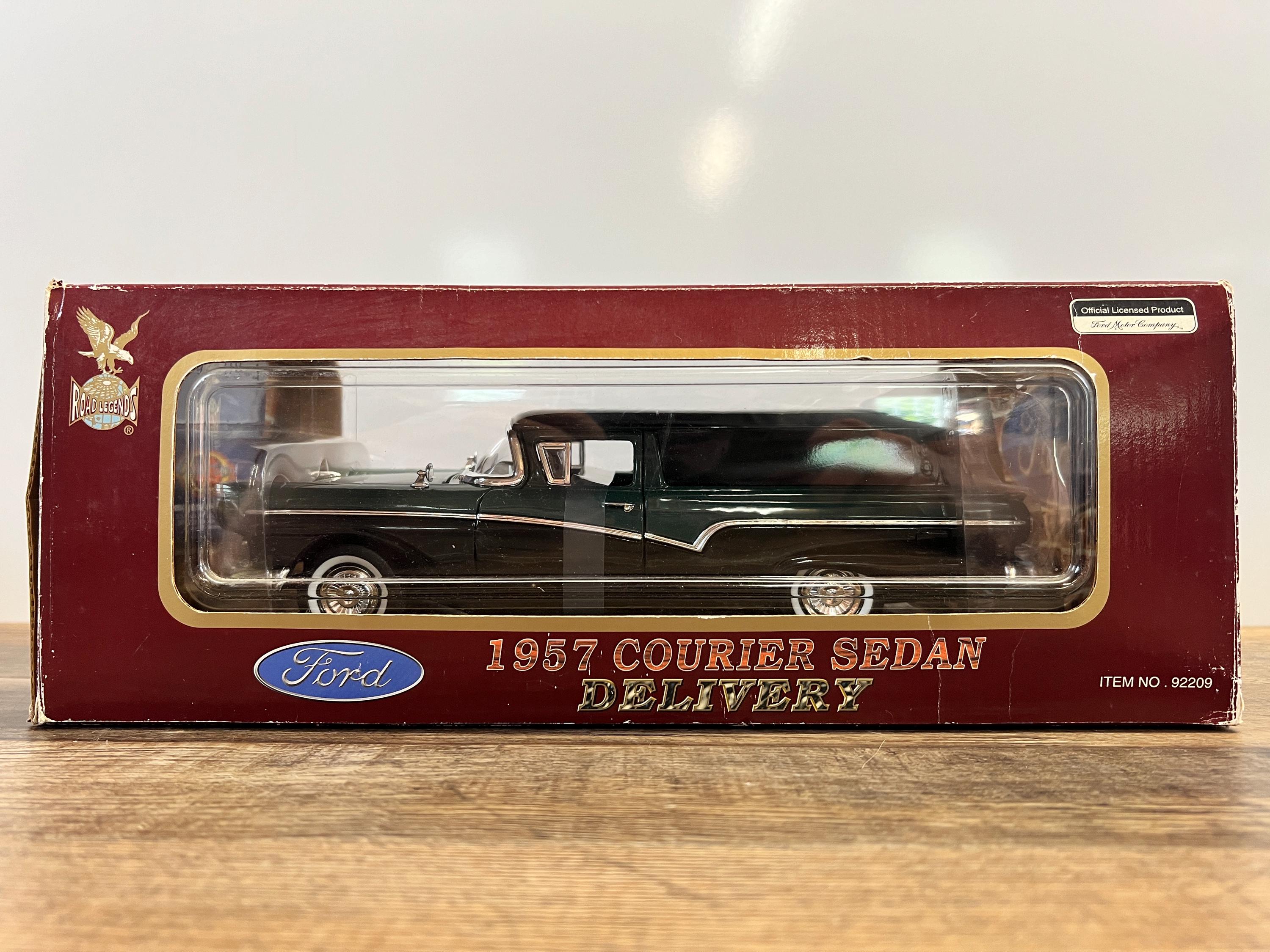 ミニカー FORD COURIER SEDAN DELIVERY 1957 1957 Ford Courier Sedan Delivery Diecast Model 1/18 + Custom