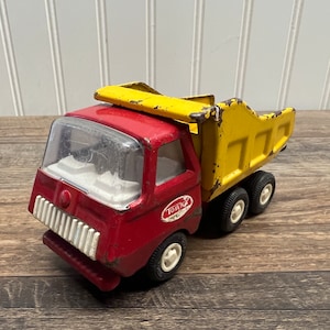 Tonka Mini Dump Truck Red and Yellow Pressed Steel 1970&#39;s 5 inch Vintage Truck