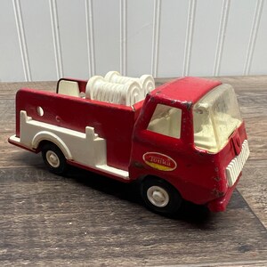 Vintage 1970s Tonka Mini Fire Truck – Tiny Tonka Red Steel Toy Emergency Vehicle Collectible
