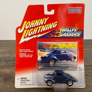 Johnny Lightning 1941 Willys Gasser Blue Gary Wright 1:64 Diecast Vintage Drag Racing Hot Rod Collector Car