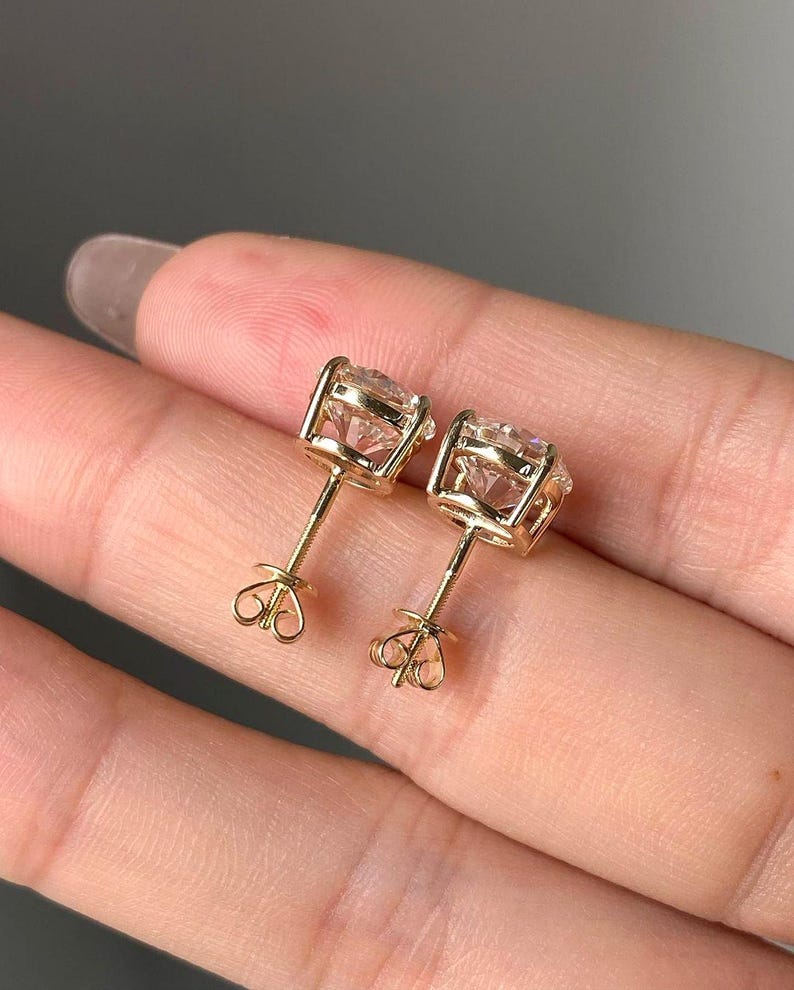 1.0 To 4.0 TW Round Cut Lab Grown Diamond Wedding Earrings, Round Diamond Stud Earrings for Women, Birthday/Anniversary Gift For Mother/Wife
