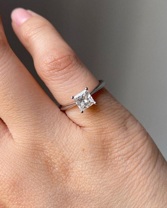 0.5～2.0 CT F/VS1 IGI認定プリンセスカットラボグロウンダイヤモンド 