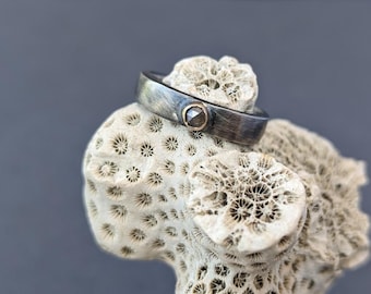 Grijze diamantband van geoxideerd zilver en 14k goud